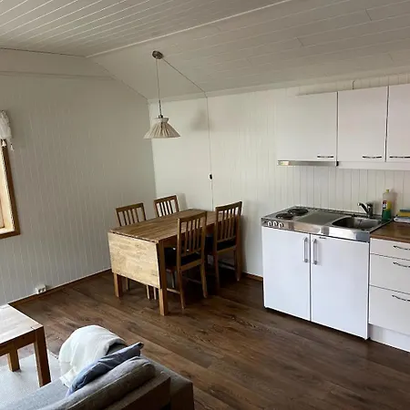 Delightful Hamnoya Rorbua/fisherman's Cottage. Feriehus Reine
